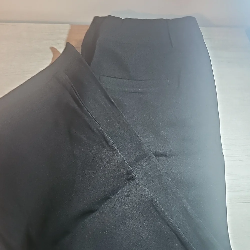 HALARA Black Nylon Pants - Picture 1 of 4